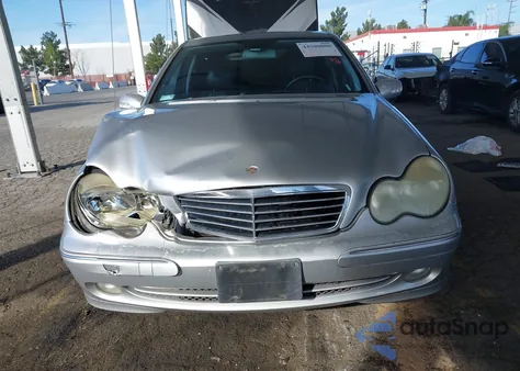 2003 Mercedes-Benz C 320 Sport z USA, uszkodzony, nr VIN WDBRF64JX3F395882
